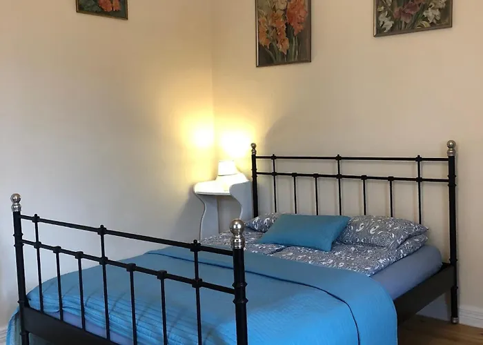 Apartment Parkowa 10 *